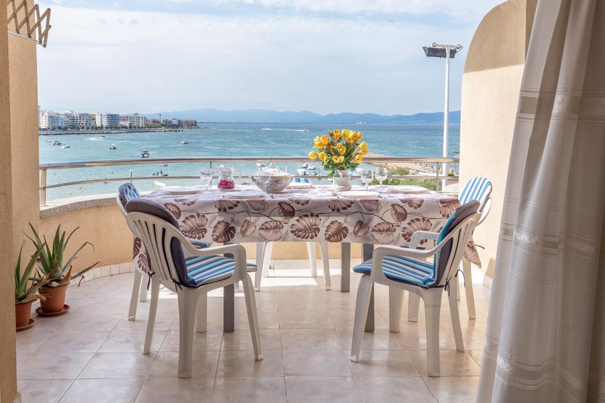 Passeig Del Mar Appartement L' Escala Buitenkant foto